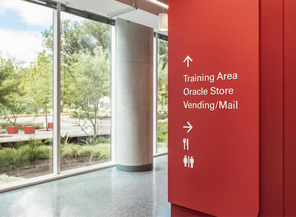 創(chuàng)意產(chǎn)業(yè)園區(qū)標(biāo)識導(dǎo)視系統(tǒng)這樣設(shè)計，不再迷路！