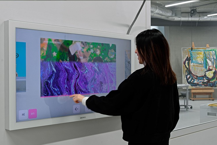 互動性與教育性的結(jié)合|倉庫/工廠導(dǎo)視的運用